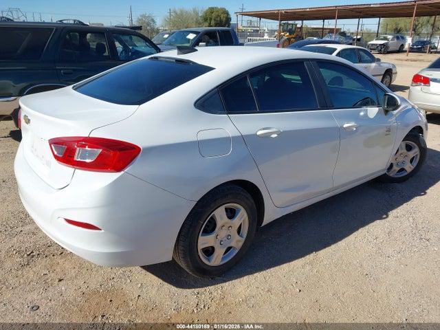1G1BC5SM5H7223983 Chevrolet Cruze Ls Auto
