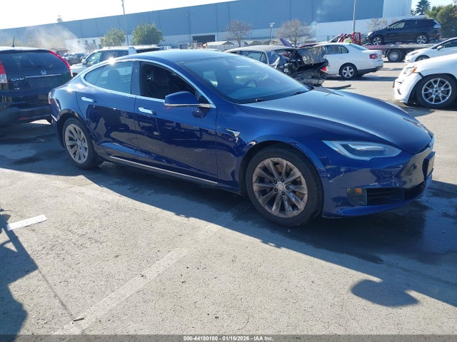 2017 TESLA MODEL S 5YJSA1E16HF186413 Photo 0