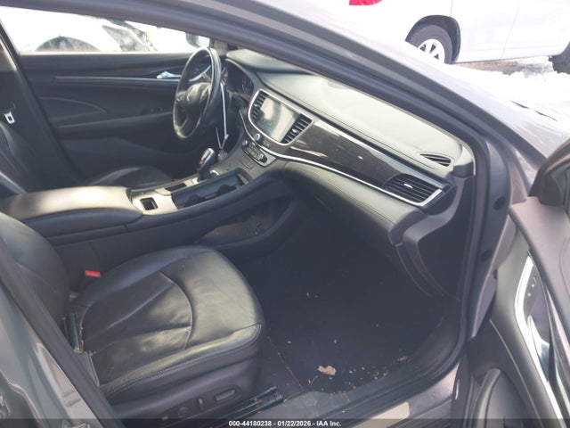 1G4ZS5SS5HU188219 Buick Lacrosse Premium