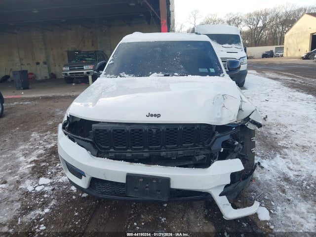 Продажа на аукционе авто 2023 Jeep Grand Cherokee Limited 4x4, vin: 1C4RJHBG1PC501176, номер лота: 44180254