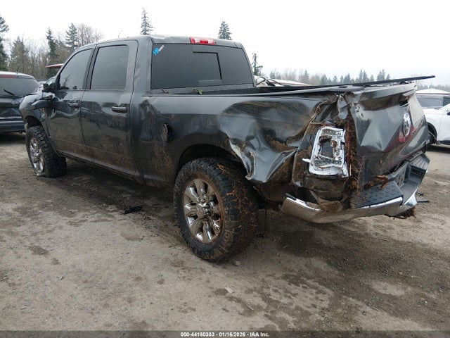 3C6UR5DL7NG109252 RAM 2500 Big Horn 4x4 6&#039;4 Box