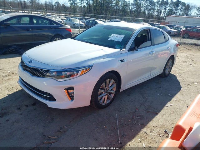 5XXGT4L32JG215186 KIA Optima S