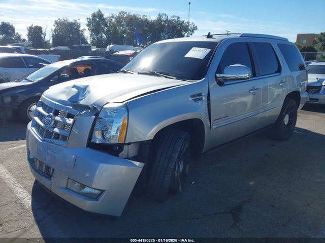 2013 CADILLAC ESCALADE 1GYS3CEF4DR189570 Photo 1