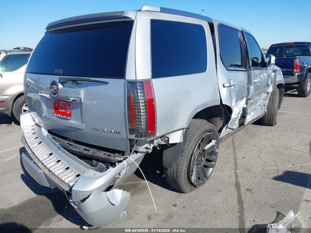 2013 CADILLAC ESCALADE 1GYS3CEF4DR189570 Photo 3