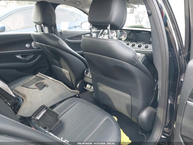 2019 Mercedes-benz E 300 მანქანა იყიდება აუქციონზე, vin: WDDZF4JB3KA542726, აუქციონის ნომერი: 44180329