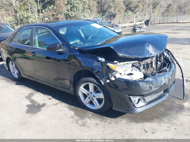 44180349 :رقم المزاد ، 4T1BF1FK8CU097883 vin ، 2012 Toyota Camry Se مزاد بيع