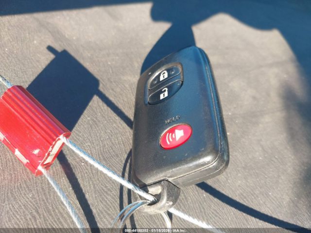 2013 TOYOTA PRIUS JTDKN3DU5D1661628 Photo 10