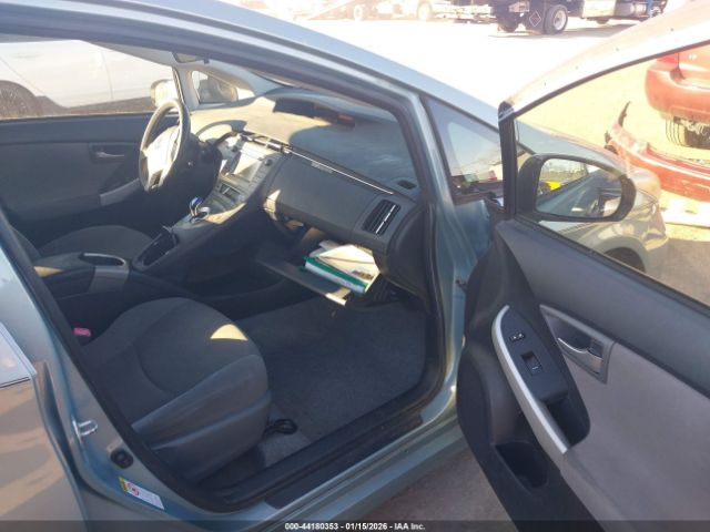 2013 TOYOTA PRIUS JTDKN3DU5D1661628 Photo 4