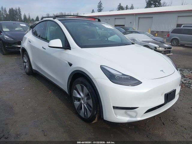 2023 TESLA MODEL Y 7SAYGDEE3PF788474 Photo 0