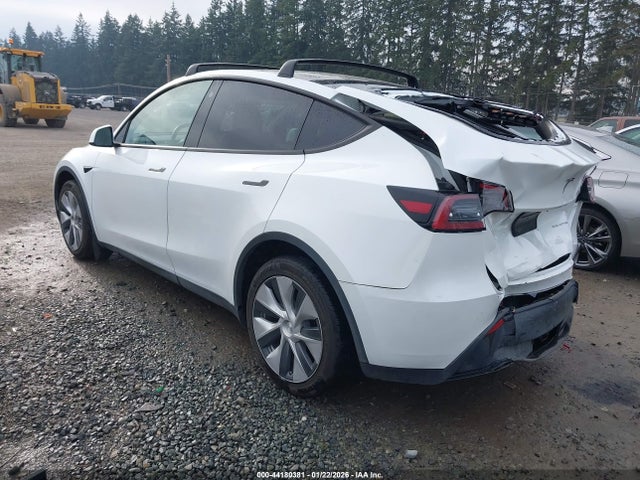 2023 TESLA MODEL Y 7SAYGDEE3PF788474 Photo 2