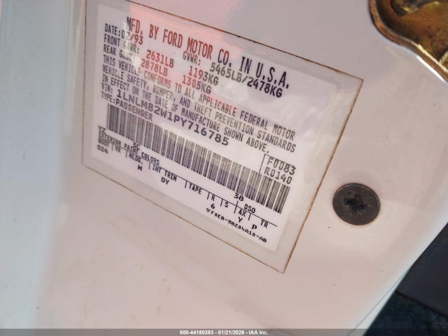 1993 LINCOLN TOWN CAR 1LNLM82W1PY716785 Photo 8