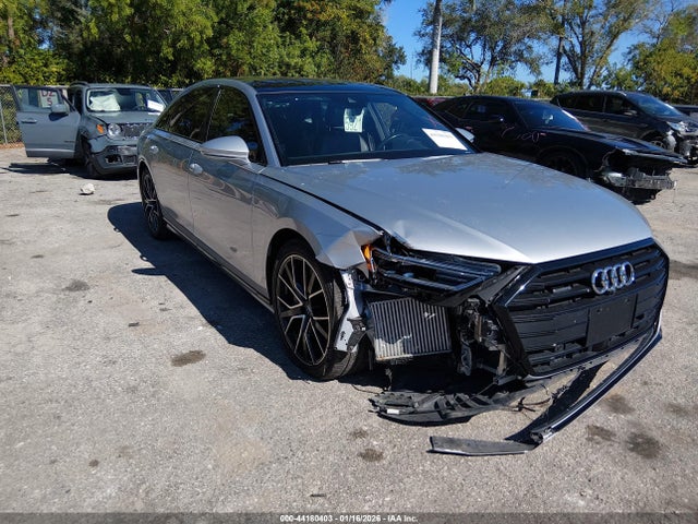 44180403 :رقم المزاد ، WAU8DAF8XLN015801 vin ، 2020 Audi A8 L 55 Tfsi Quattro Tiptronic مزاد بيع