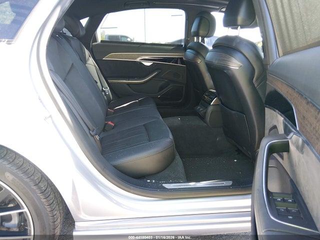 2020 Audi A8 L 55 Tfsi Quattro Tiptronic მანქანა იყიდება აუქციონზე, vin: WAU8DAF8XLN015801, აუქციონის ნომერი: 44180403