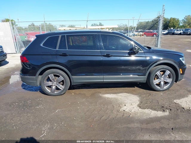 Продаж на аукціоні авто 2021 Volkswagen Tiguan, vin: 3VV3B7AX9MM142332, номер лоту: 44180429