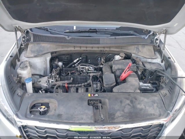 5XYPG4A35KG563763 KIA Sorento 2.4l Lx