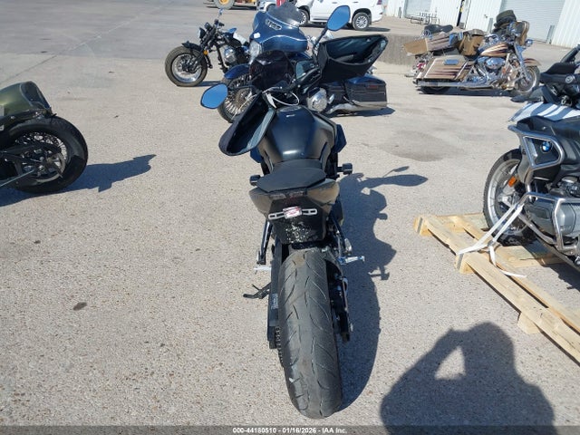 Suzuki Gsx800 R 2024 JS1EM11B1R7101000 Image 6