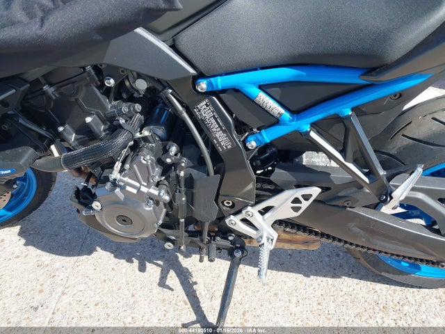 Suzuki Gsx800 R 2024 JS1EM11B1R7101000 Image 9
