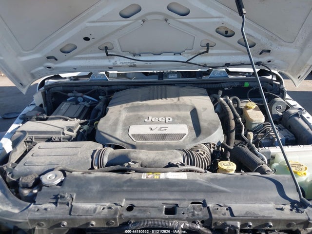 1C4HJWDG7GL283435 Jeep Wrangler Unlimited Sport