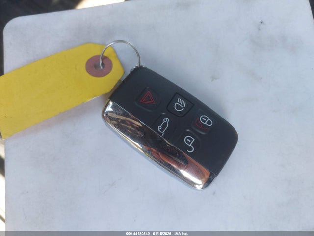 SALCR2BG2HH666663 Land Rover Discovery Sport Hse