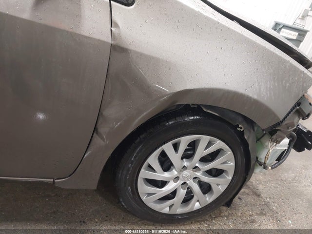 2T1BURHE7HC888555 Toyota COROLLA LE