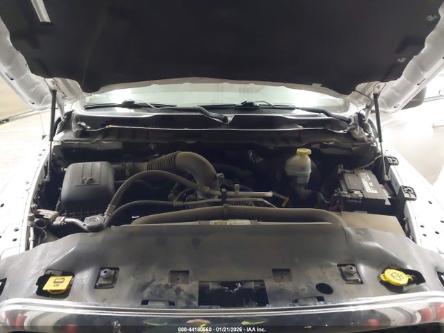 1C6RR6TT6LS102831 RAM 1500 Classic Slt 4x2 6&#039;4 Box