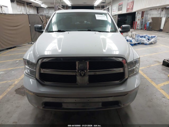 1C6RR6TT6LS102831 RAM 1500 Classic Slt 4x2 6&#039;4 Box