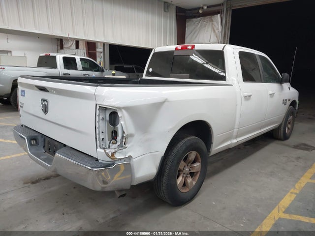 1C6RR6TT6LS102831 RAM 1500 Classic Slt 4x2 6&#039;4 Box