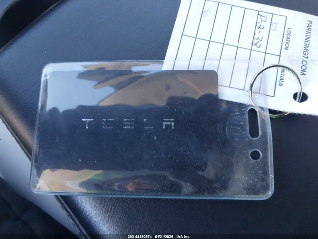 2021 TESLA MODEL Y 5YJYGAEE1MF302798 Photo 10