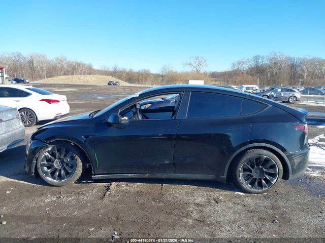 5YJYGAEE1MF302798 Tesla Model Y Long Range Dual Motor All-wheel Drive