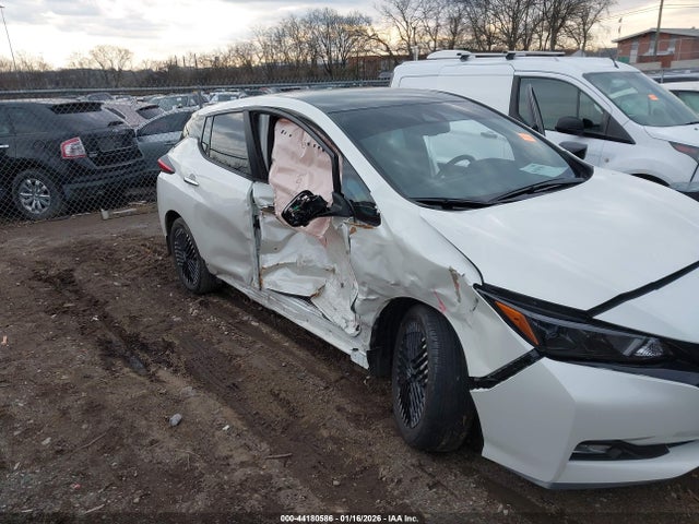 2023 NISSAN LEAF 1N4CZ1CV8PC558399 Photo 5