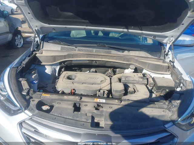 5XYZU3LB9HG495704 Hyundai Santa Fe Sport 2.4l