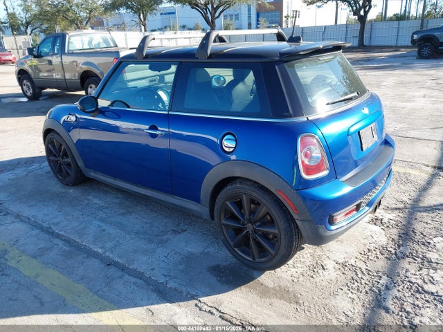 2013 MINI HARDTOP WMWSV3C54DT476031 Photo 2