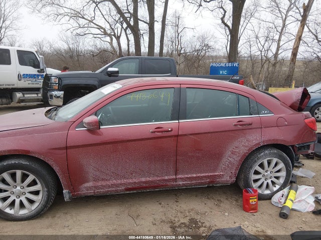 Продажа на аукционе авто 2012 Chrysler 200 Touring, vin: 1C3CCBBB6CN117902, номер лота: 44180649
