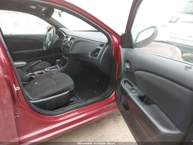 Продажа на аукционе авто 2012 Chrysler 200 Touring, vin: 1C3CCBBB6CN117902, номер лота: 44180649