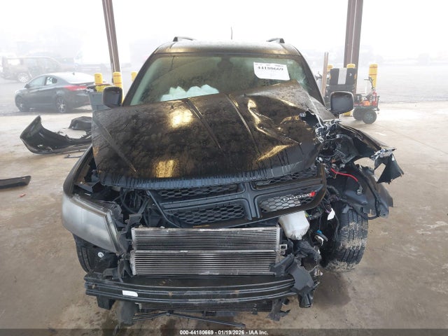 3C4PDCAB4JT532716 Dodge JOURNEY SE