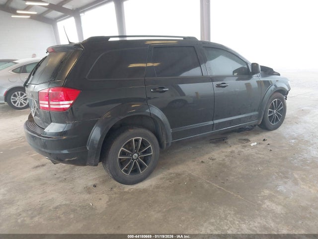 3C4PDCAB4JT532716 Dodge JOURNEY SE