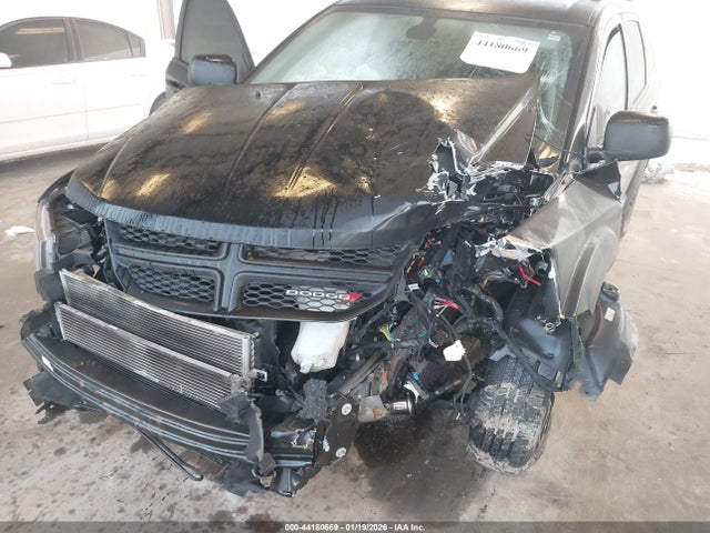 3C4PDCAB4JT532716 Dodge JOURNEY SE