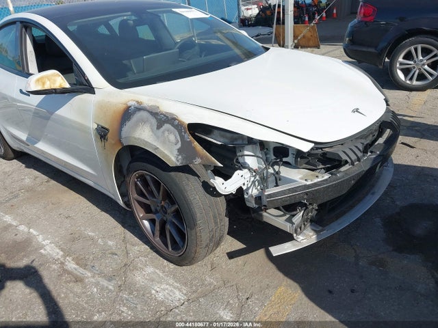 2021 TESLA MODEL 3 5YJ3E1EA2MF069379 Photo 5