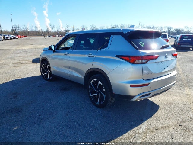 2023 MITSUBISHI OUTLANDER JA4J3UA8XPZ031232 Photo 2