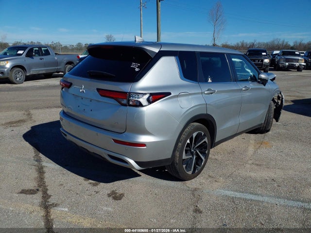 2023 MITSUBISHI OUTLANDER JA4J3UA8XPZ031232 Photo 3