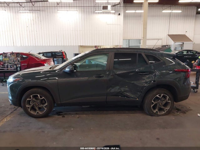 KL77LHEP6SC108079 Chevrolet Trax Fwd Lt