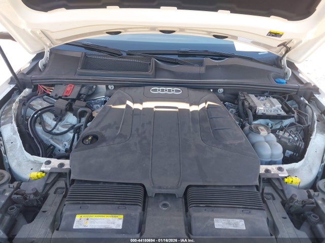 2020 AUDI Q7 WA1LJAF77LD012237 Photo 9