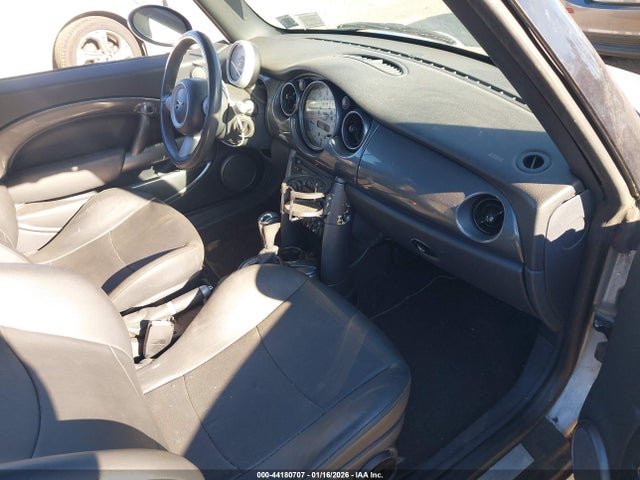 2005 MINI COOPER WMWRF33435TG10079 Photo 4