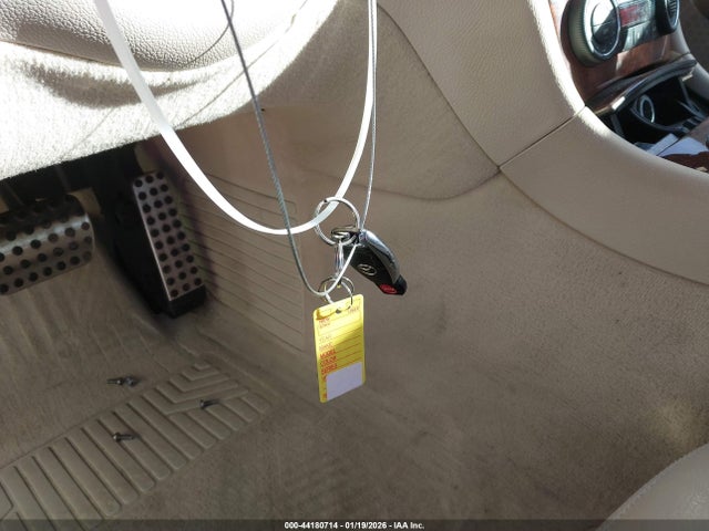 2008 MERCEDES-BENZ CLK 550 WDBTK72F98T089352 Photo 10