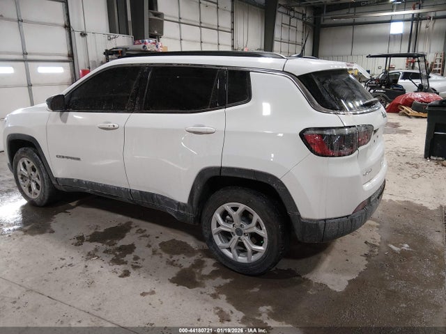 2025 Jeep Compass Latitude 4x4 მანქანა იყიდება აუქციონზე, vin: 3C4NJDBN3ST599128, აუქციონის ნომერი: 44180721