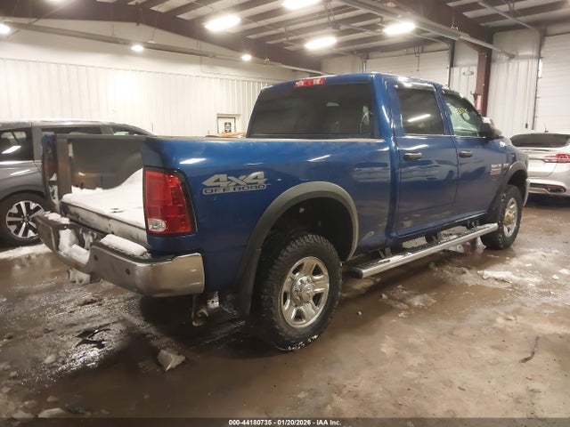 44180735 :رقم المزاد ، 3C6UR5CJ7HG551307 vin ، 2017 Ram 2500 Tradesman  4x4 6'4 Box مزاد بيع
