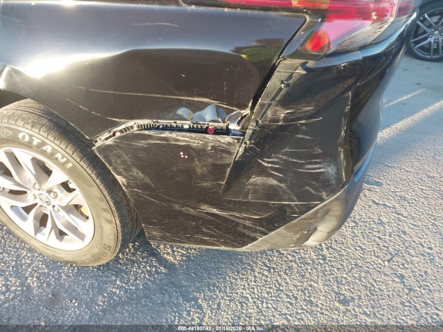 5TDKRKEC9NS123281 Toyota SIENNA LE