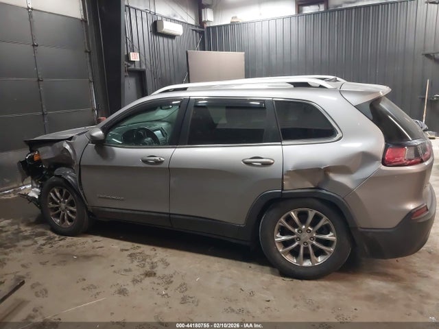 44180755 :رقم المزاد ، 1C4PJMLB1KD310847 vin ، 2019 Jeep Cherokee Latitude Plus 4x4 مزاد بيع