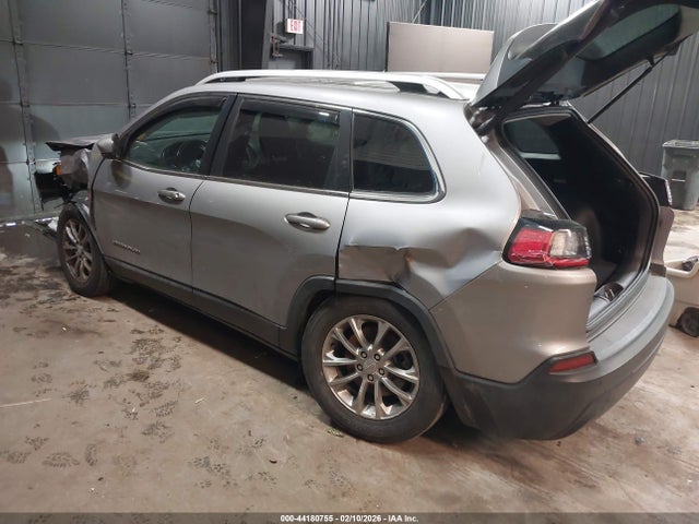 44180755 :رقم المزاد ، 1C4PJMLB1KD310847 vin ، 2019 Jeep Cherokee Latitude Plus 4x4 مزاد بيع