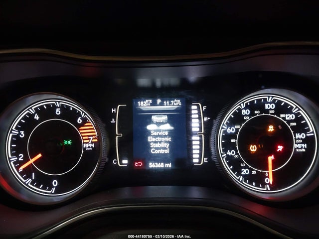 44180755 :رقم المزاد ، 1C4PJMLB1KD310847 vin ، 2019 Jeep Cherokee Latitude Plus 4x4 مزاد بيع